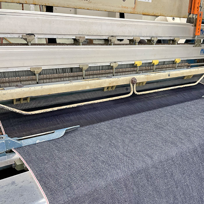 岡山県のデニム専業メーカーと協業