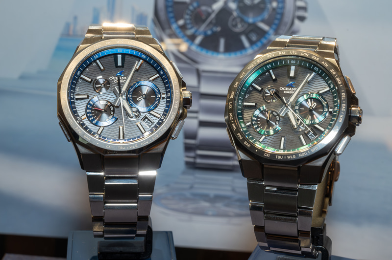 「OCW-T6000」(左)、「OCW-T6000A」(右)