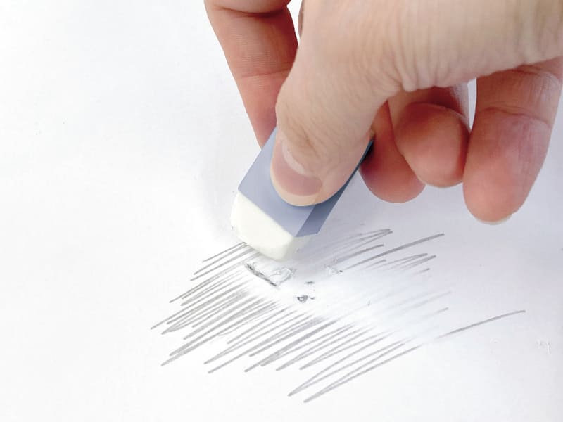 消しゴムで消せる