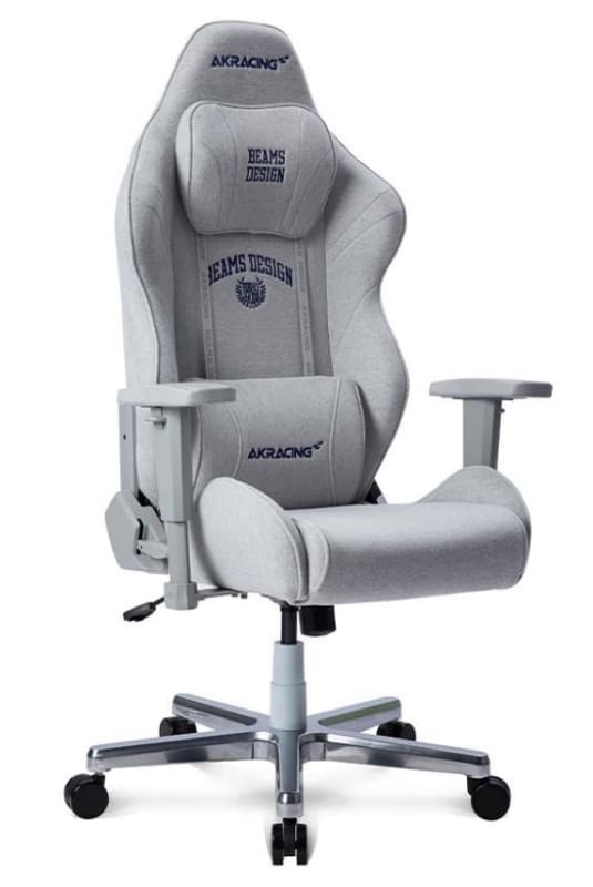 背もたれ中央部の刺繍