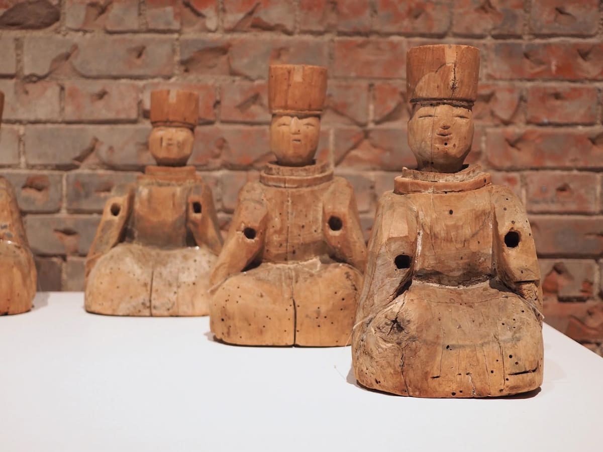 秋田県湯沢市の三途川集落自治会で管理している《十王像》