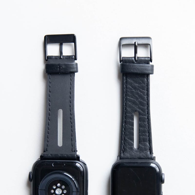 裏面はフッ素ゴム(左)、表面は防水シュリンクレザー(右)