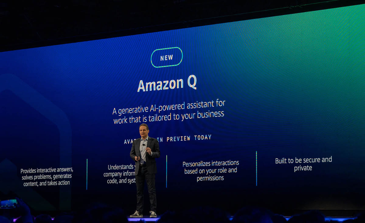 AWS向けのチャットAIサービス「Amazon Q」を提供するが、これもAWS全体から見れば一部分だ