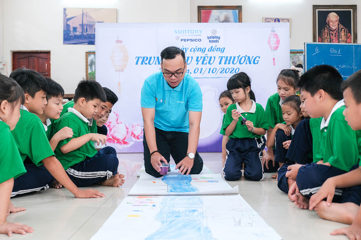 ベトナムでの水育風景