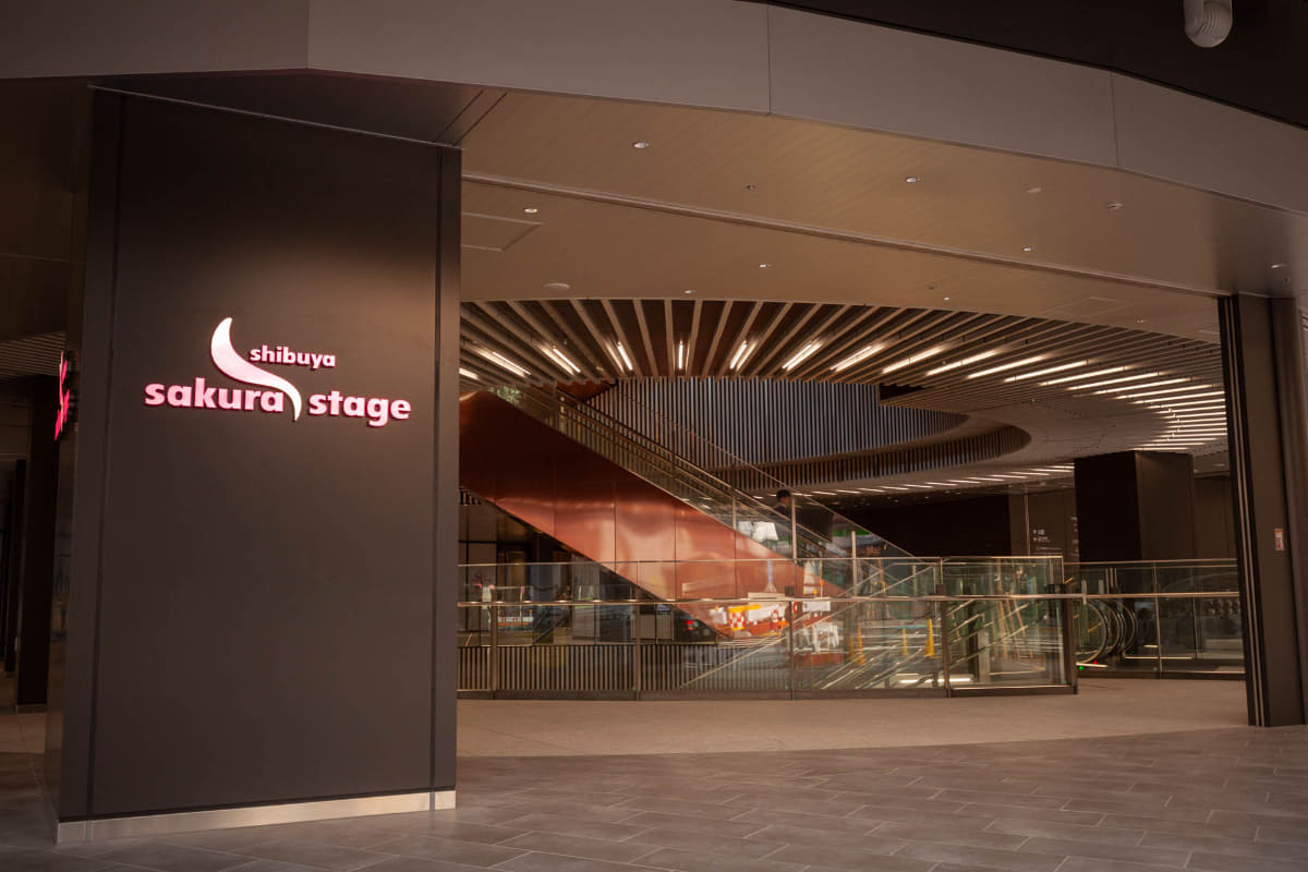 アーバンコア(地上階の入り口)