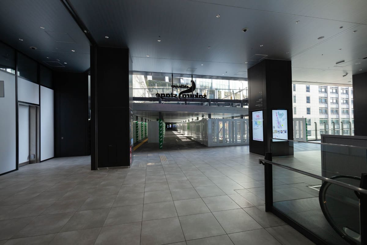 サクラステージ側の北自由通路の入り口