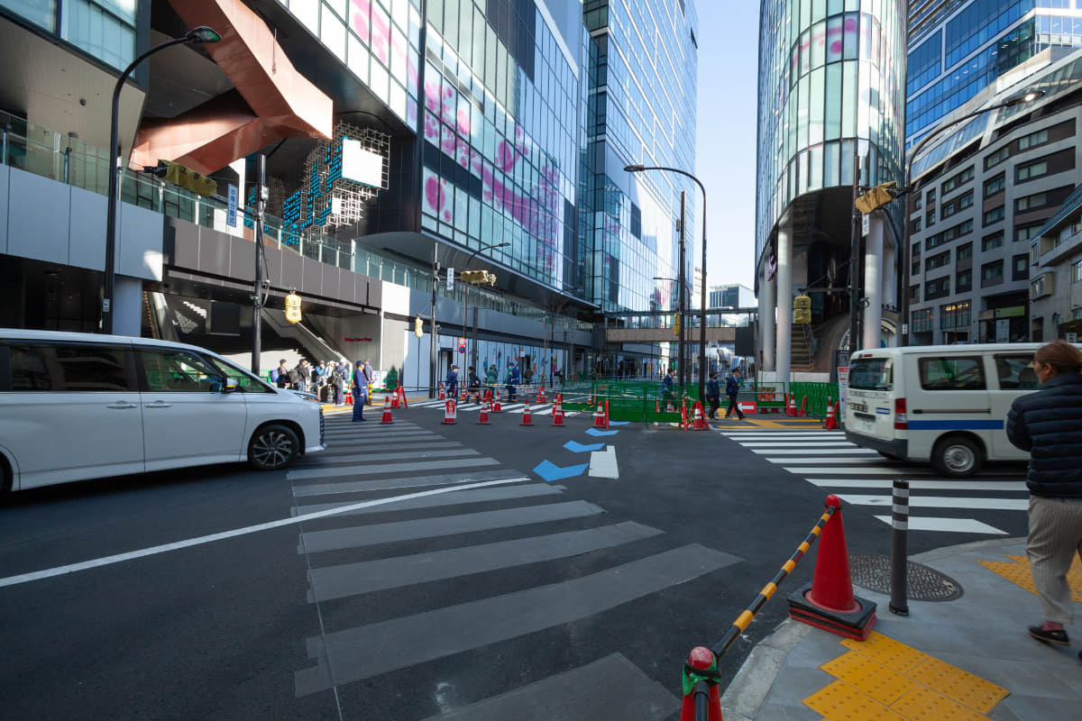 竣工直前の交差点(11月28日撮影)