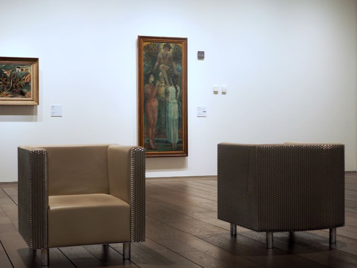 《わだつみのいろこの宮》をはじめ、青木繁の作品が展示されている