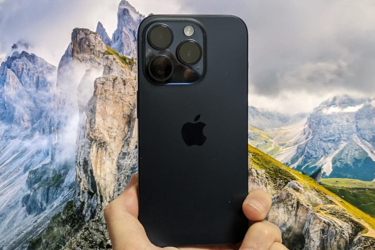 iPhone 15 Pro。おなじみのiPhoneだが、商標についてはいろいろな経緯がある