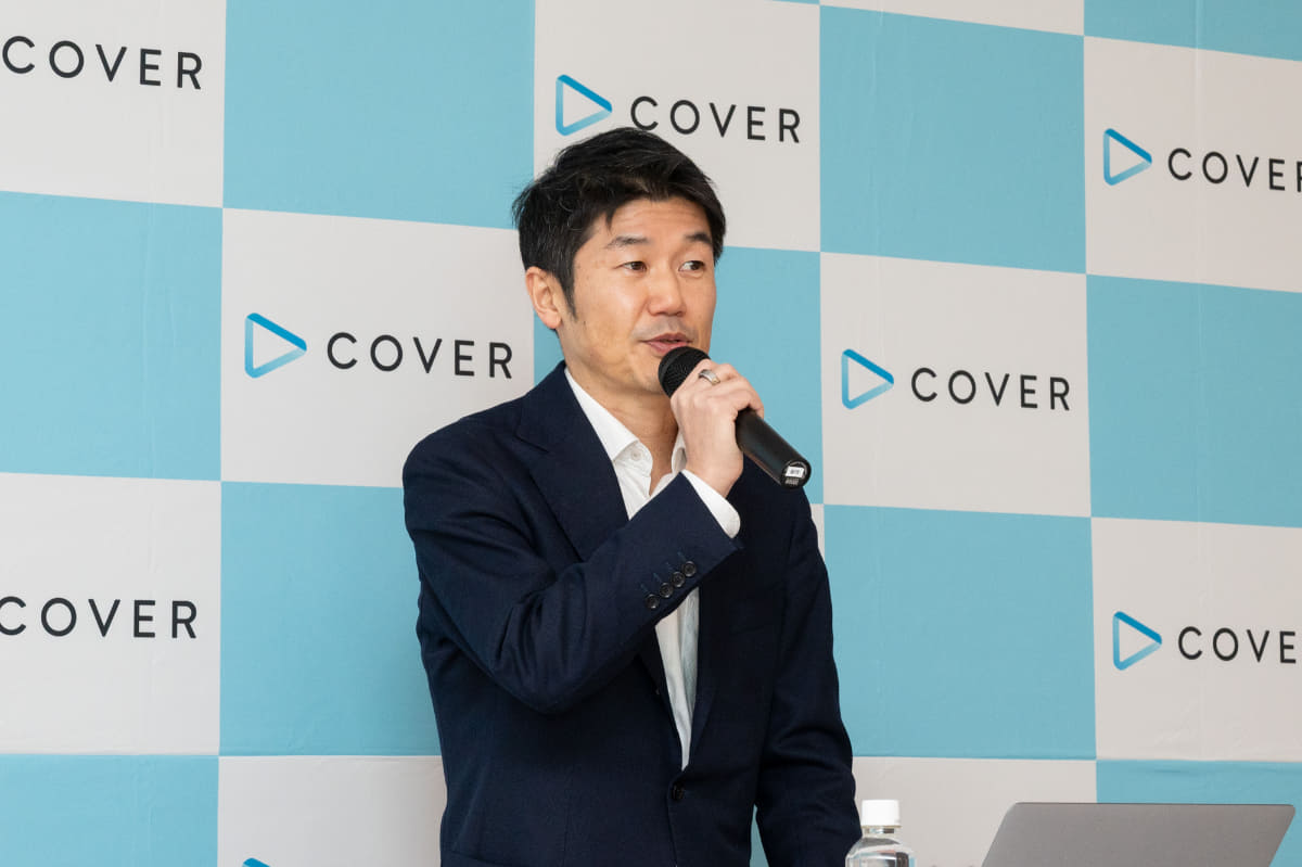 カバー 代表取締役社長CEOの谷郷元昭氏