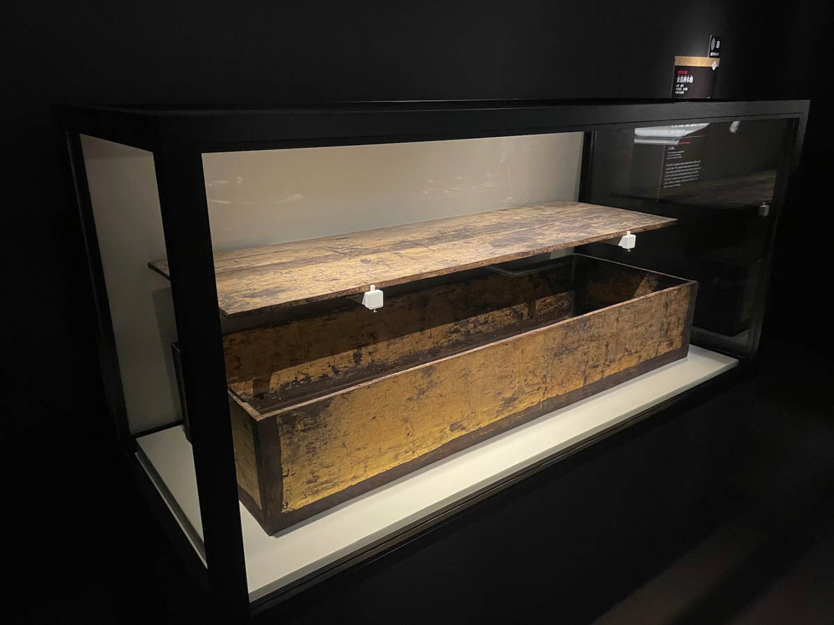 藤原清衡の遺骸を納めていた中央壇の《金箔押木管》(中尊寺金色院蔵)