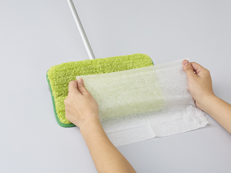 シートを挟まず使えるフローリングワイパー