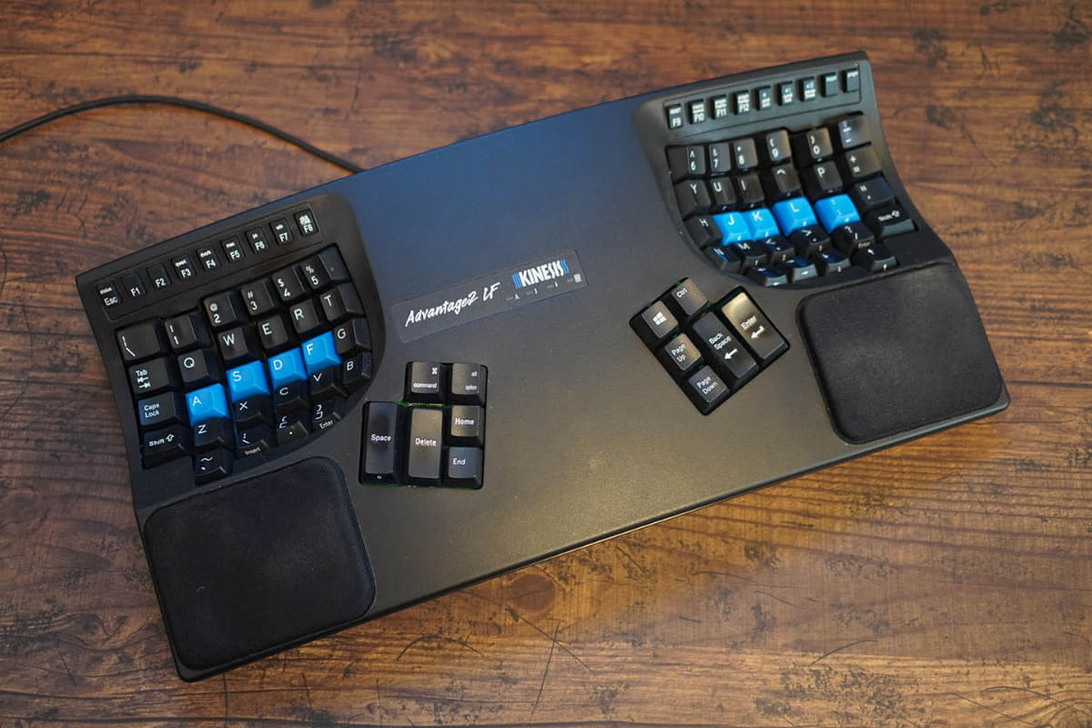 エルゴノミクスキーボードは高価で、一般には普及しなかった