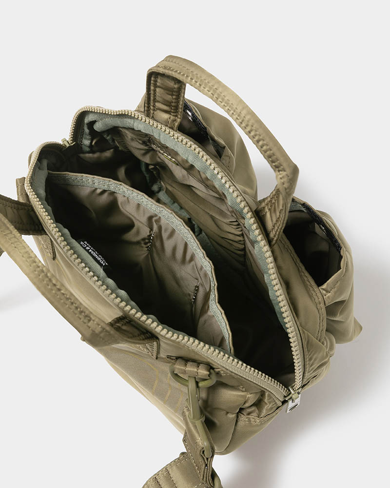 ヘルメットバッグ