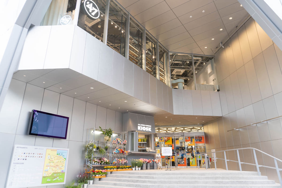 ハラカド 1階エントランス