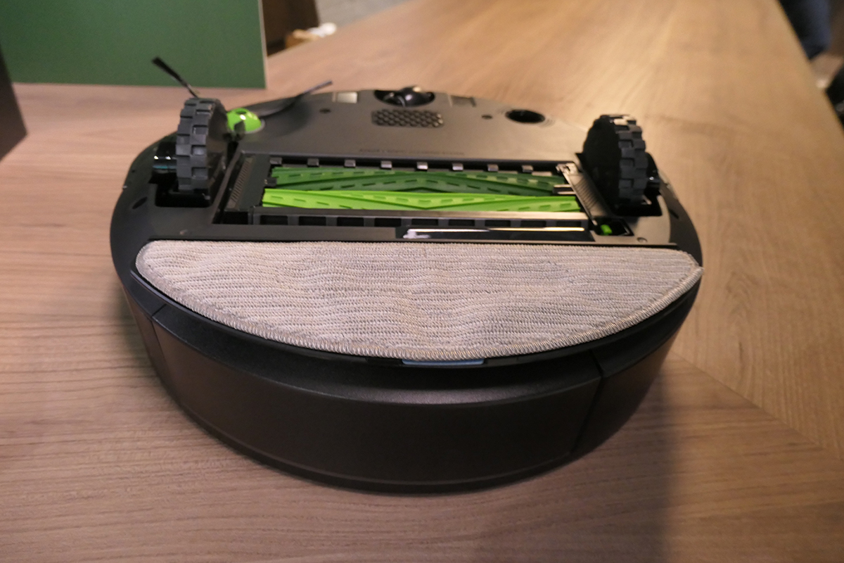 水拭き対応のダスト容器装着時