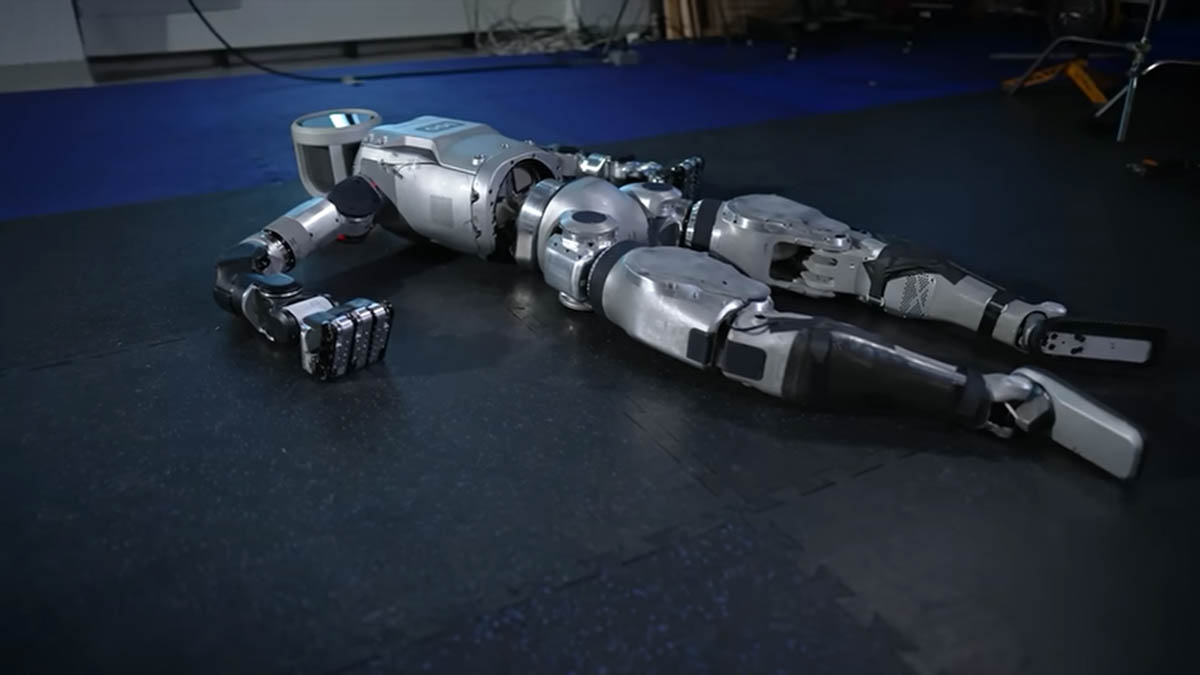 うつ伏せの状態