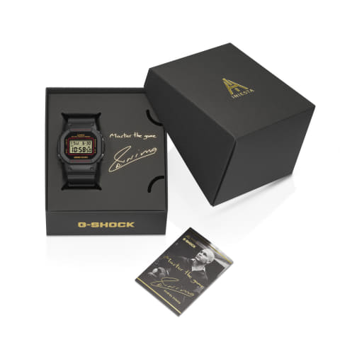 イニエスタ　G-SHOCK 時計 イニエスタ選手と「G-SHOCK」のコラボウオッチ発売 通算1000試合