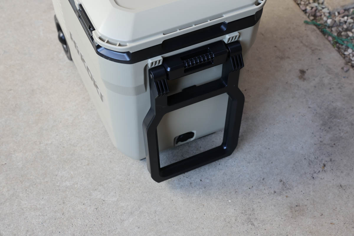 車輪とハンドルもついています