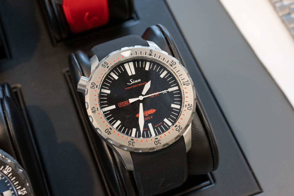 ハイドロ・テクノロジーを搭載したUXシリーズ、「UZ.GSG9」(EZM 2B)。ケース径は44mm