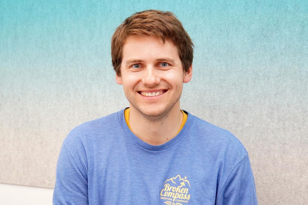 グーグルのイェンドレヨヴィッチ氏は、KDDIが端末にGoogleメッセージをプリインストールすることを歓迎した。アップルの対応にも期待を寄せる