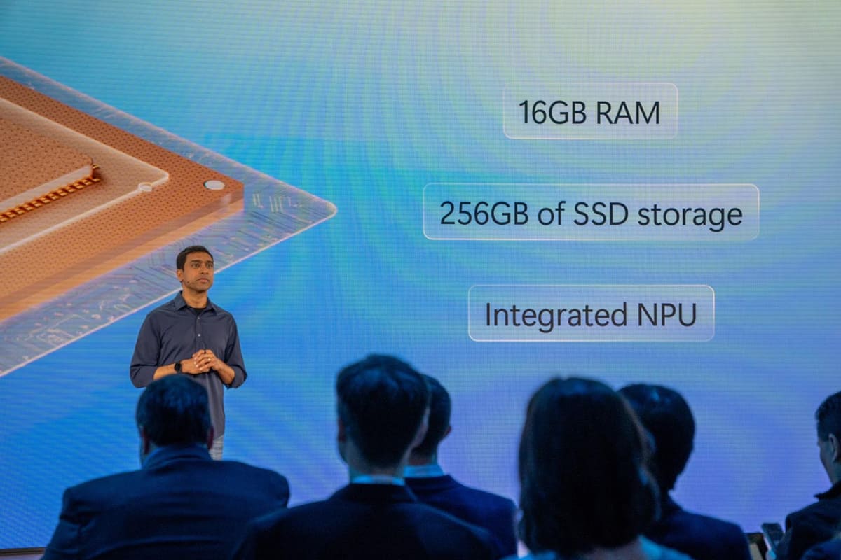 Copilot+ PCでは16GBのメモリーと256GBのSSD、さらに40TOPS以上の性能を持つNPUを内蔵したプロセッサーが必須