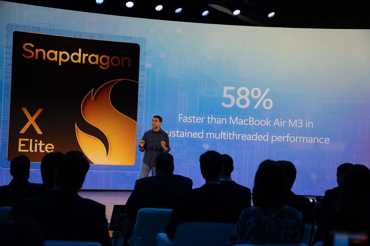 ライバルとしてはアップルのMacBook Airを意識した説明が目立った