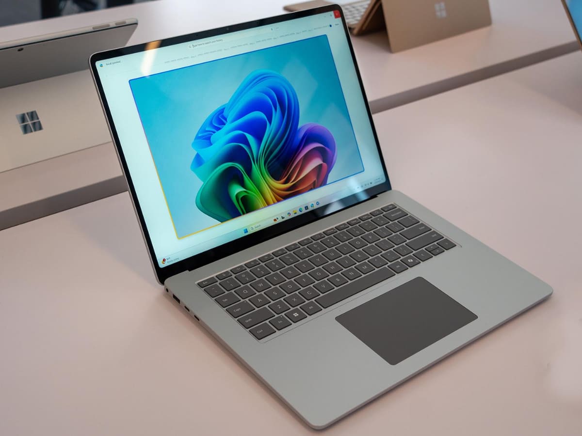 Surface Laptop 15インチモデル