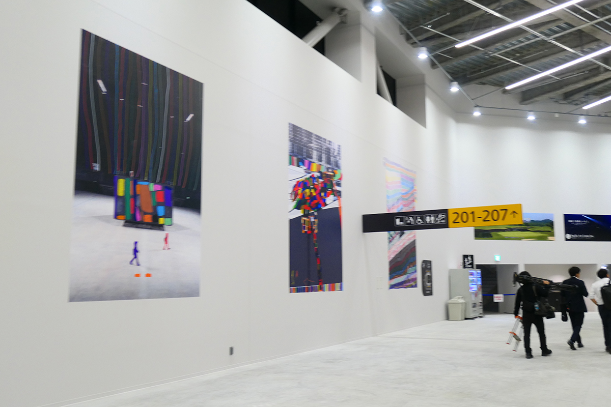 音楽イベントのワクワク感、スポーツイベントの熱狂や興奮をキーワードにした