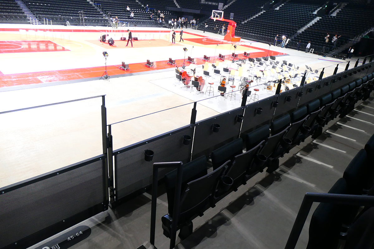 2階スタンド最前列