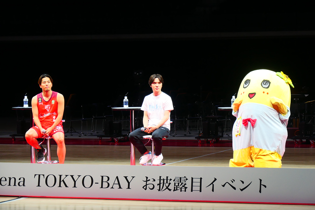 千葉ジェッツ所属の富樫勇樹選手、プロフィギュアスケーターの宇野昌磨氏、船橋市在住の梨の妖精ふなっしーも登壇