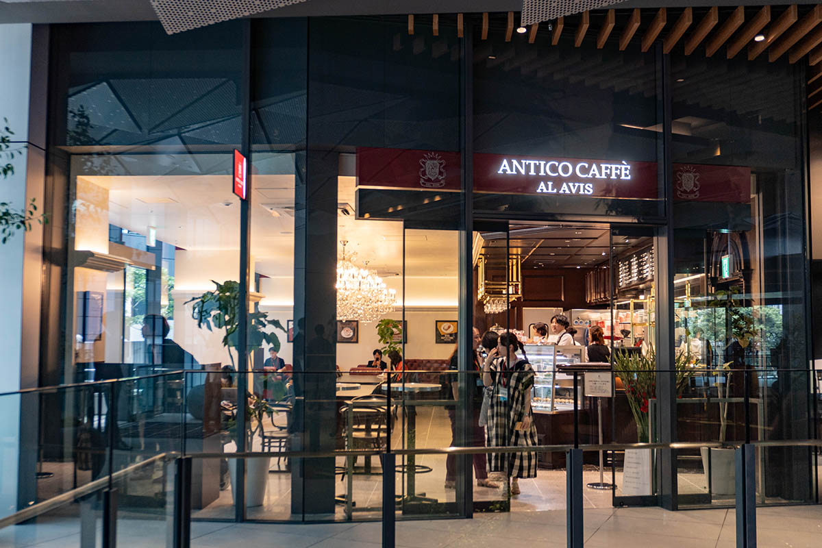 ANTICO CAFFÉ AL AVIS(カフェ/2階)