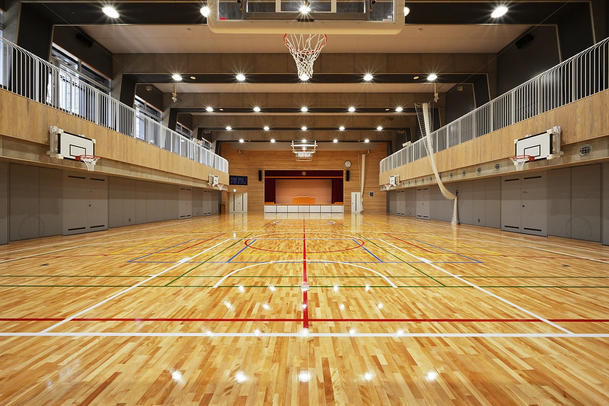 体育館。全面/半面利用可