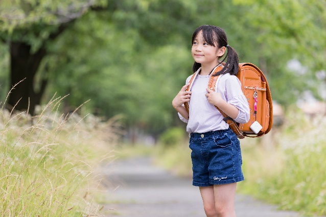 外出中の子供の位置情報を確認できるGPSタグをオプションとして利用可能