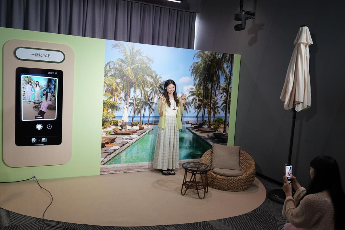 撮影者が“中央”に入って撮影