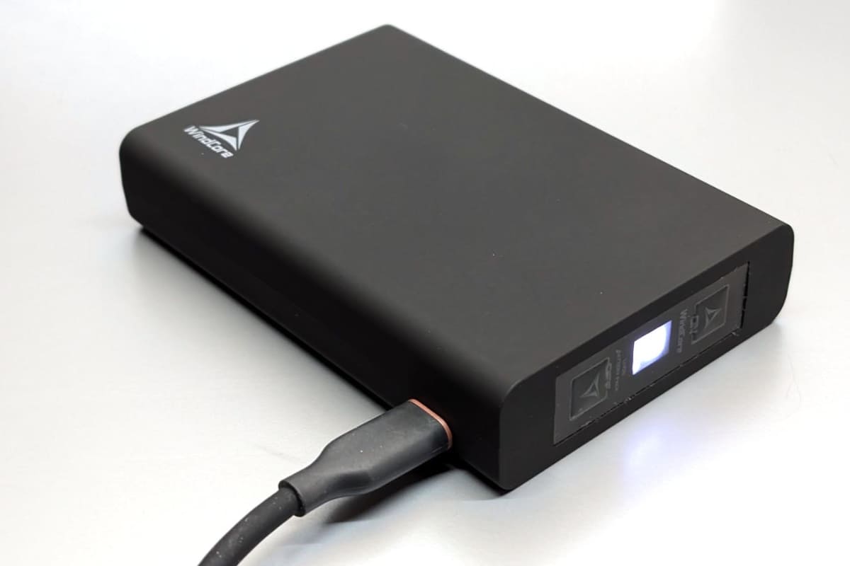 充電はUSB Type-Cで行ないます