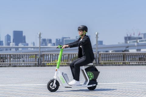 電動キックボードの「Lime」日本上陸 ヘルメット着用で割引 - Impress