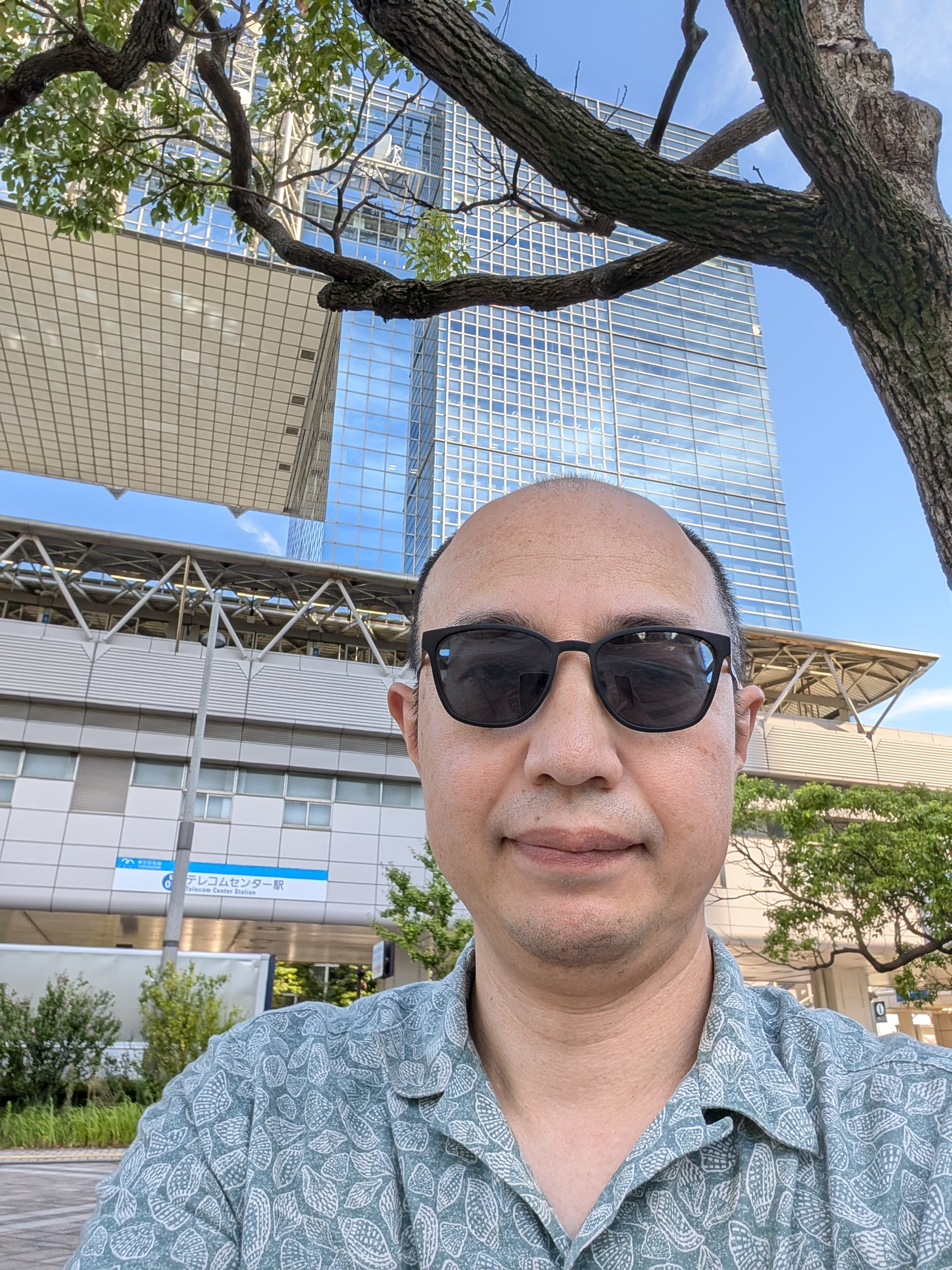 Pixel 9 Pro XLの前面カメラによる自撮り