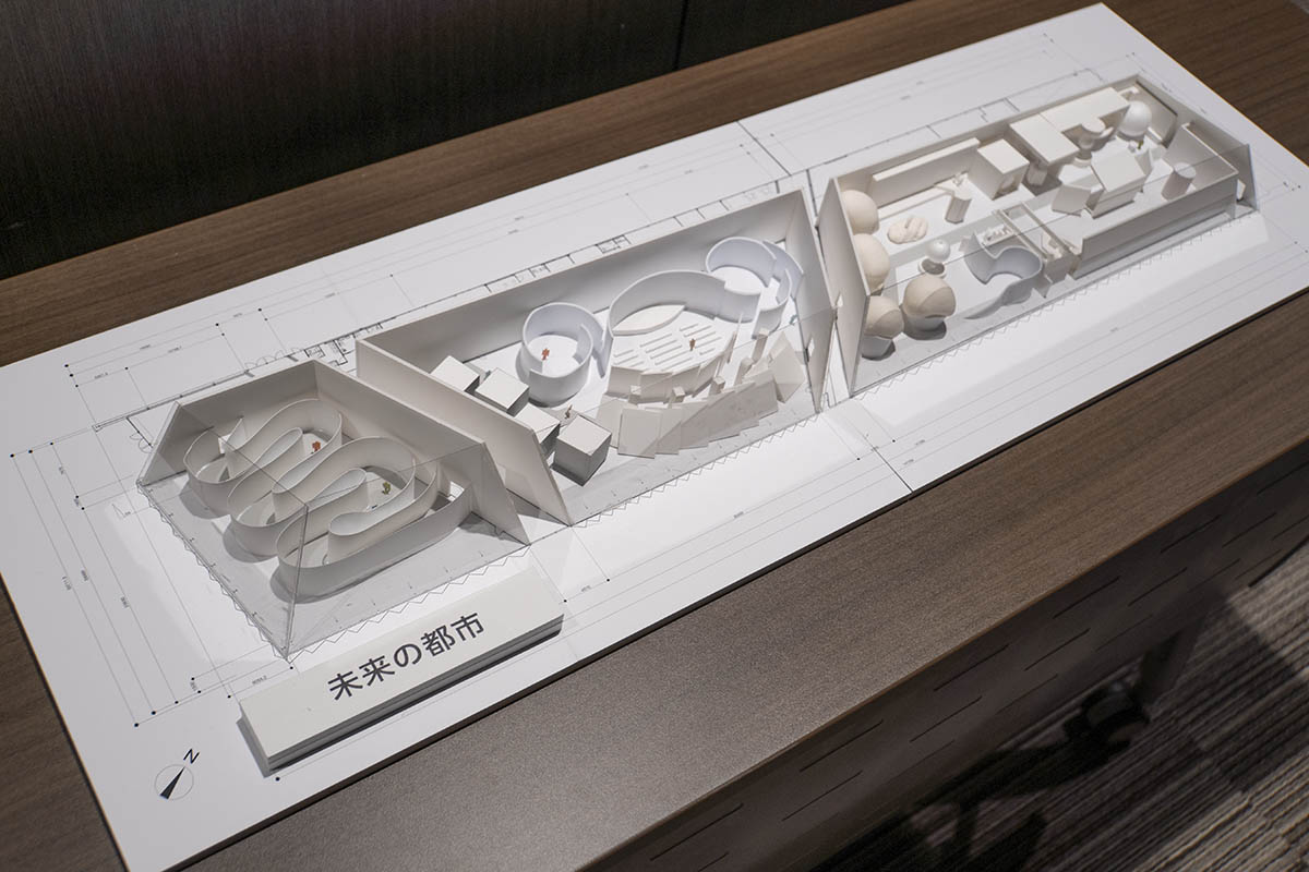 パビリオン内の模型