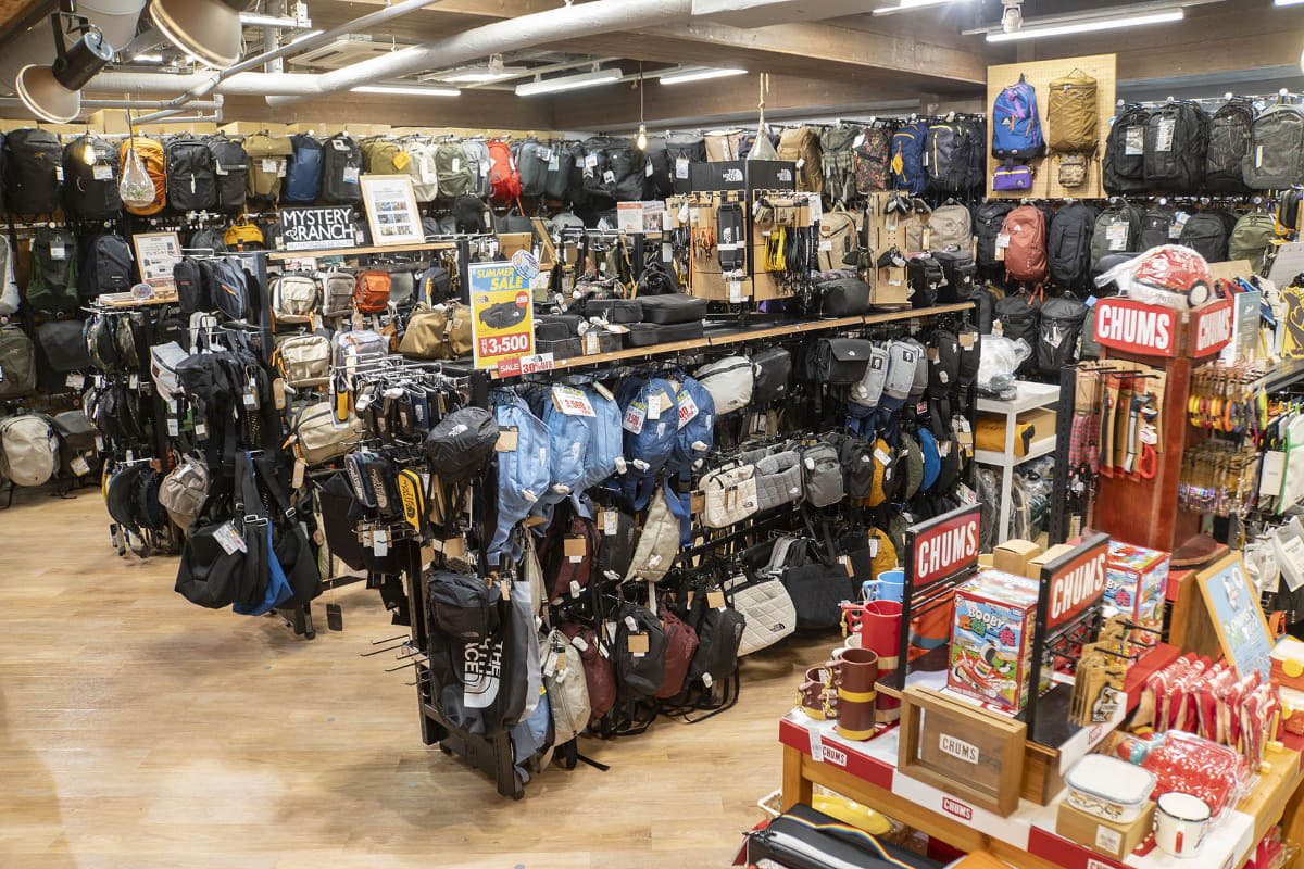 エルブレス新宿店 2階