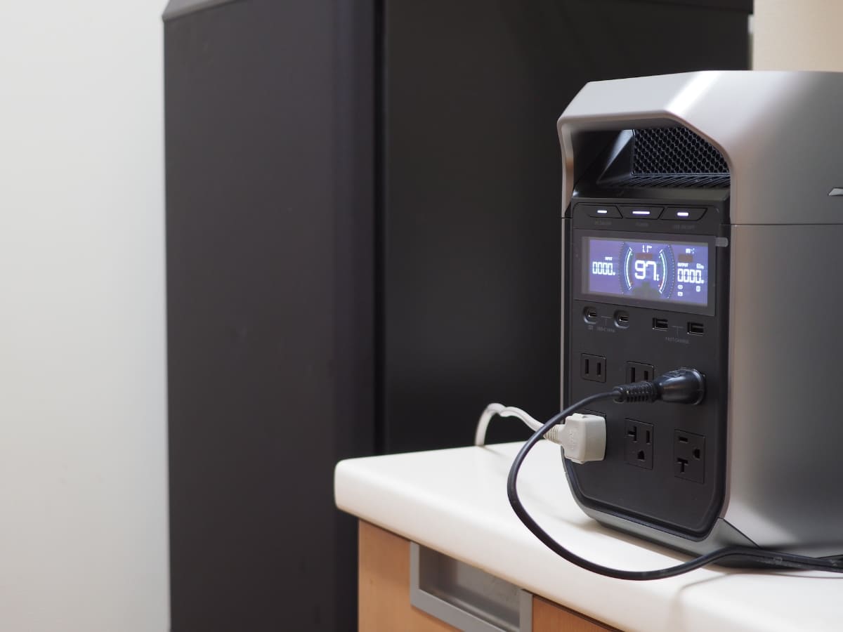 冷蔵庫の隣に置いてみた