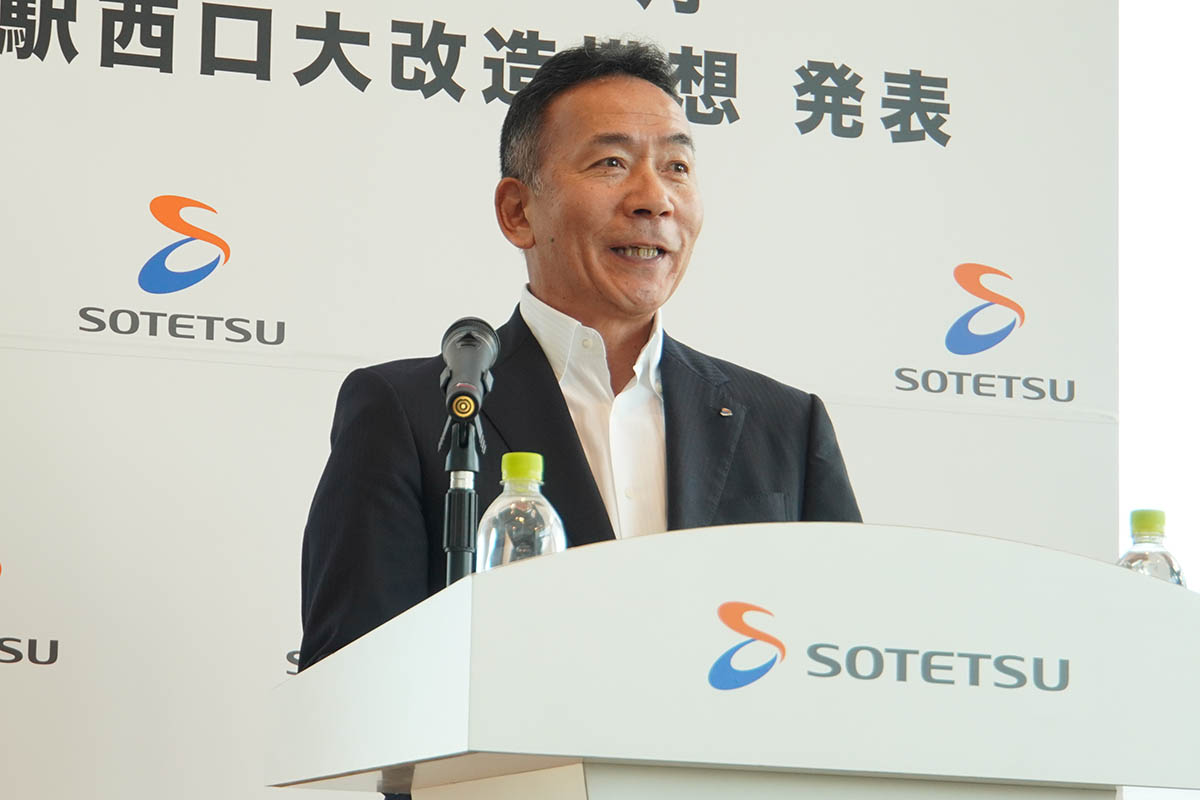 横浜駅西口の将来像について説明する相鉄アーバンクリエイツ 代表取締役社長 左藤誠氏