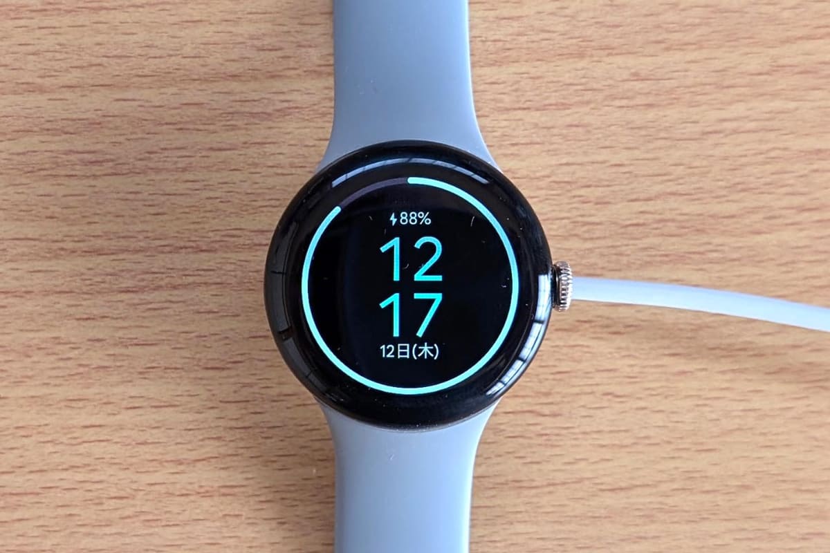 Pixel Watch 2の充電ステータス画面