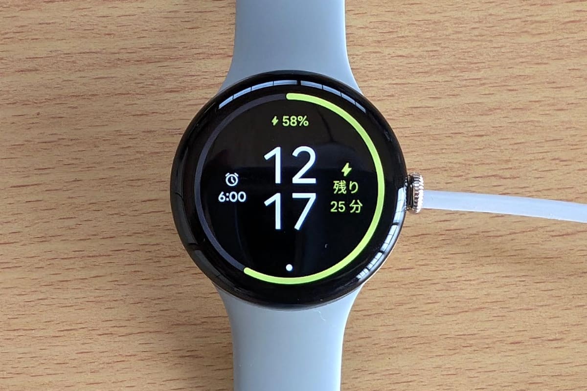一方、Pixel Watch 3の充電ステータス画面では、充電にかかる時間の目安が表示されるように。これは便利
