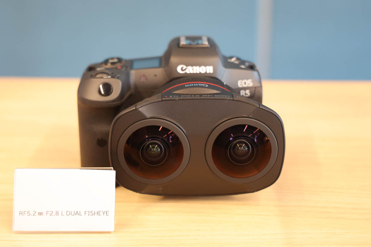 キヤノンのレンズ交換式カメラ用VRレンズ「RF5.2mm F2.8 L DUAL FISHEYE」