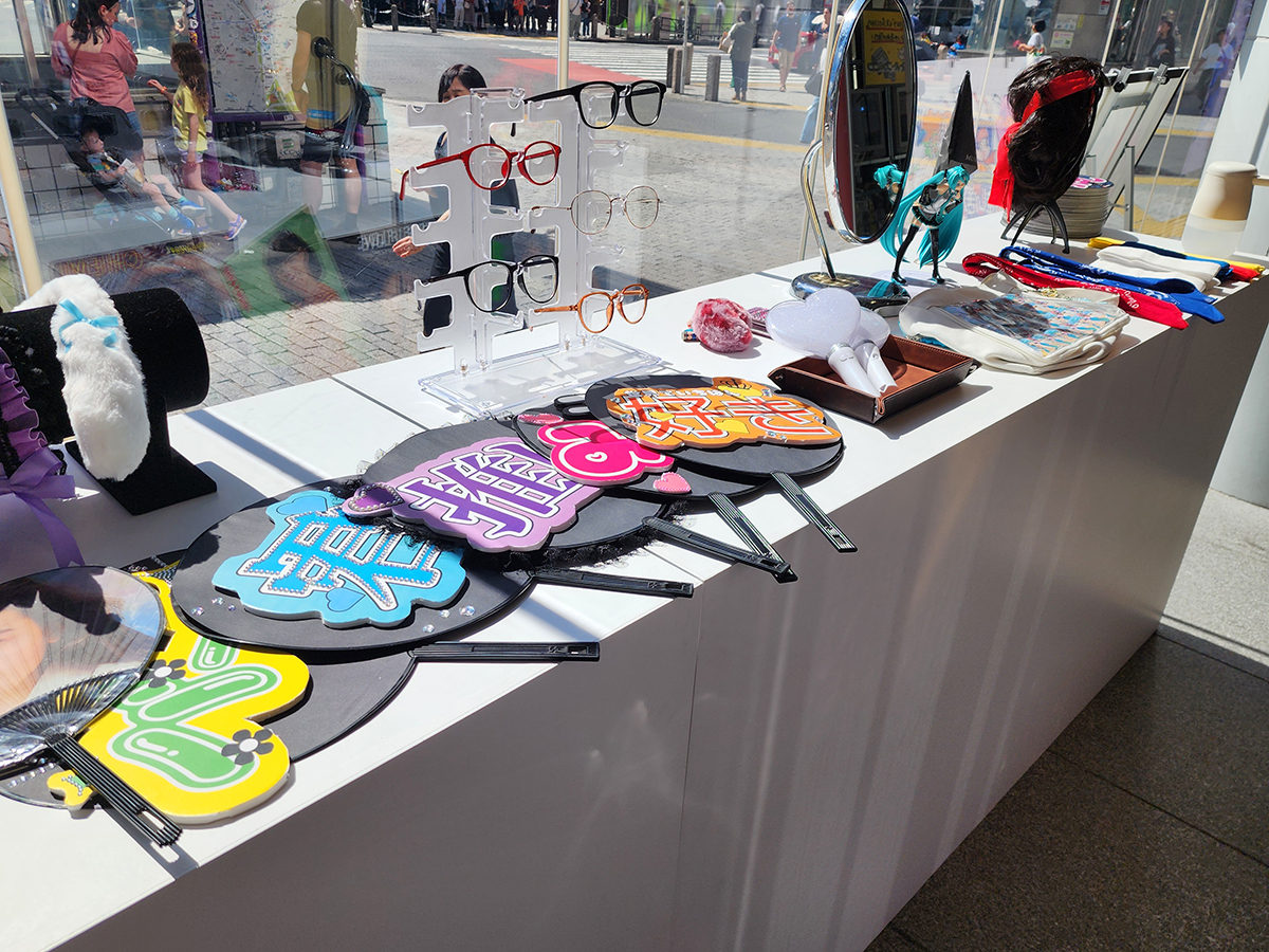 ファンサうちわも用意