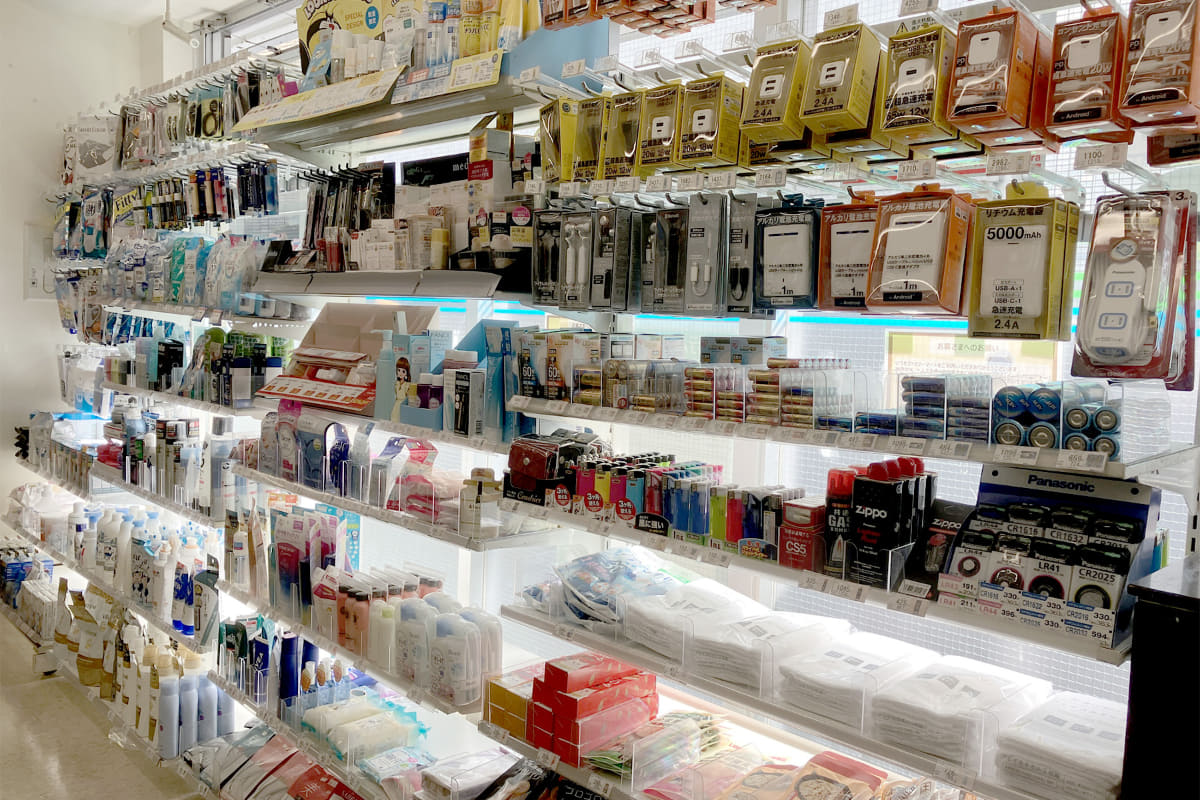 イートインを売場に変更したイメージ。衣料品や生活必需品の売場を拡大する