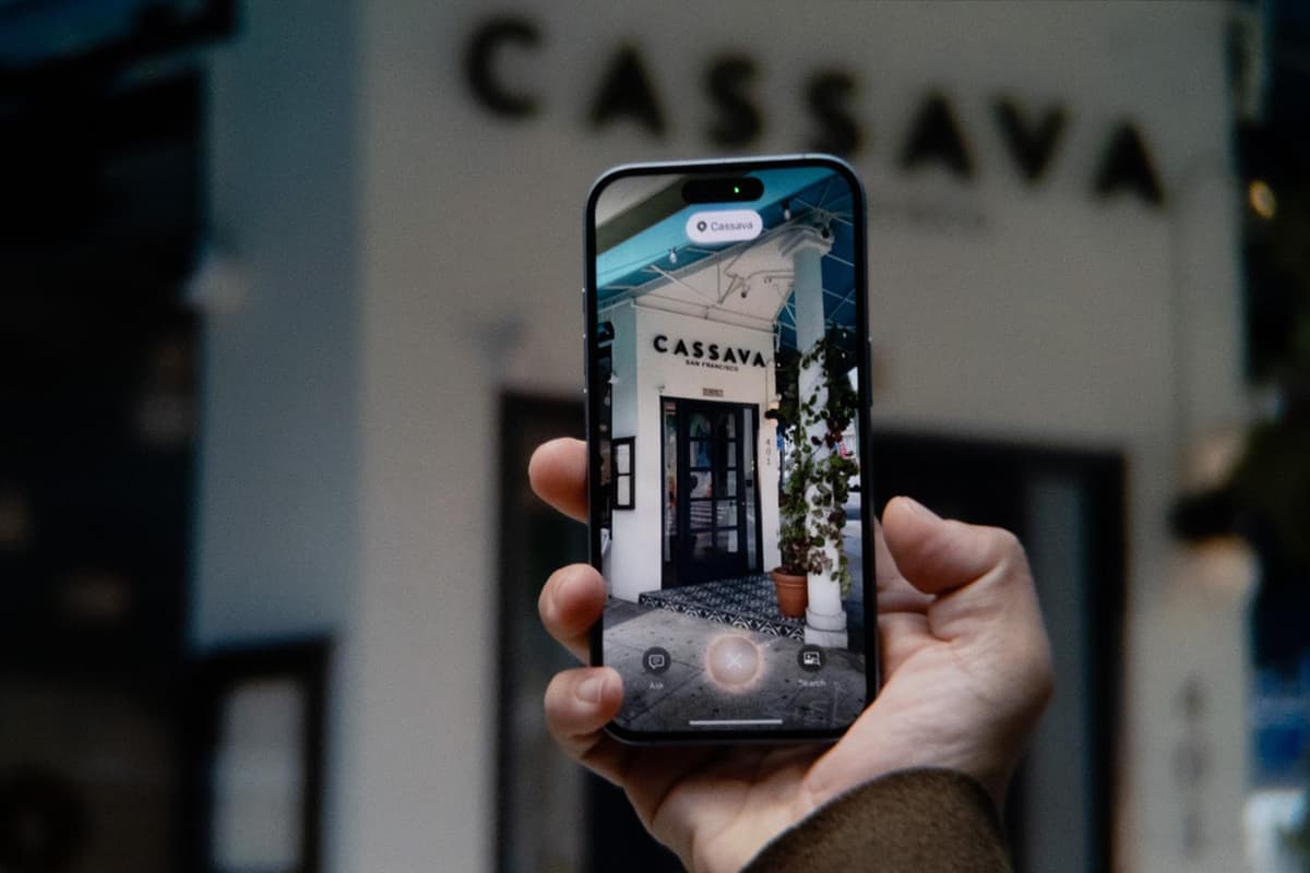 カメラとAIを連動させる「Visual Intelligence」。カメラコントロールと連動して価値が高まる