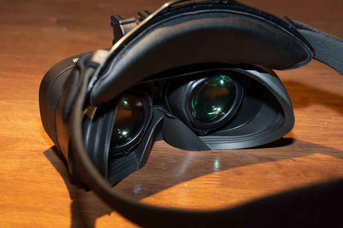 1.35型/4K/90Hz/10bit対応のマイクロOLEDパネル