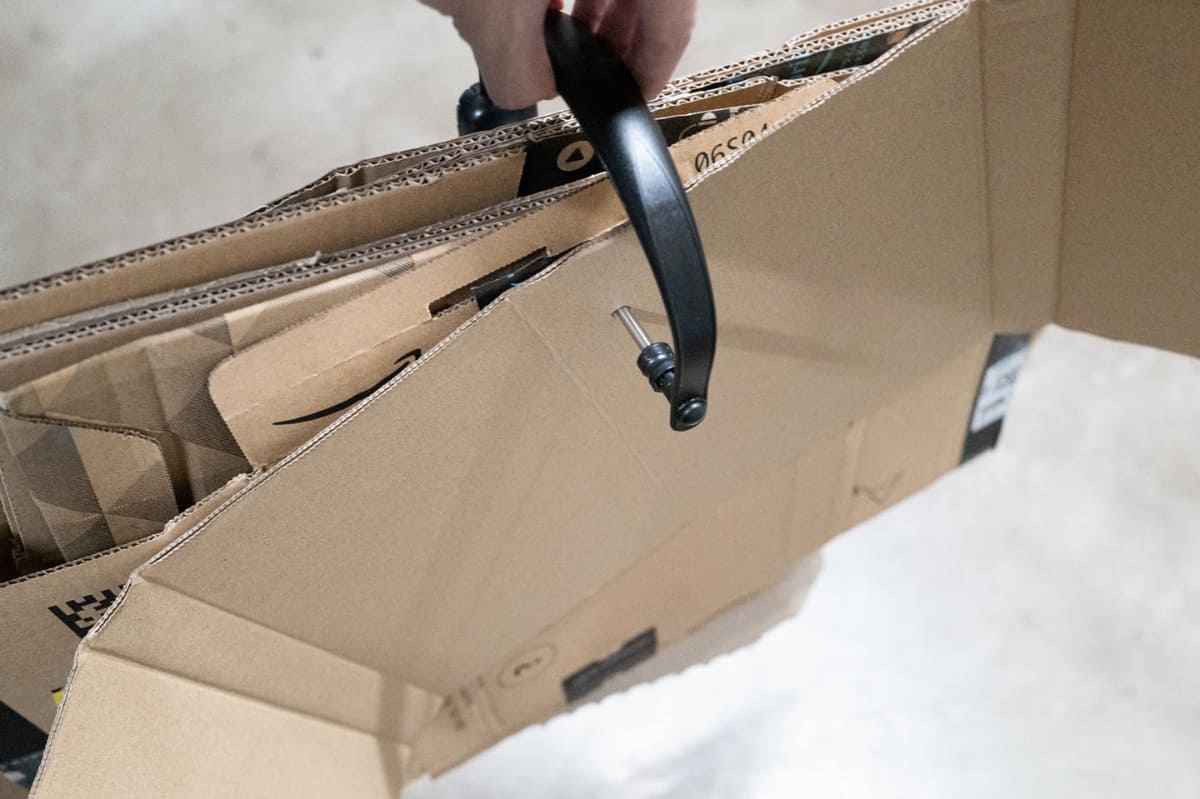 針先を出したのと逆の手順でロック。見事にひとつの荷物になりました